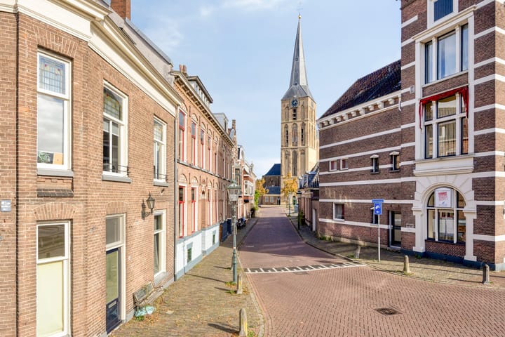 Foto 28 van Schoolstraat 10-03