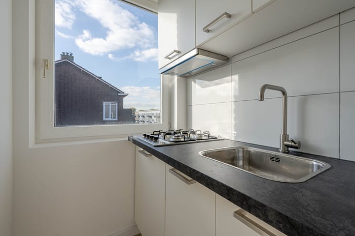 Foto 12 van Meerkoetstraat 65