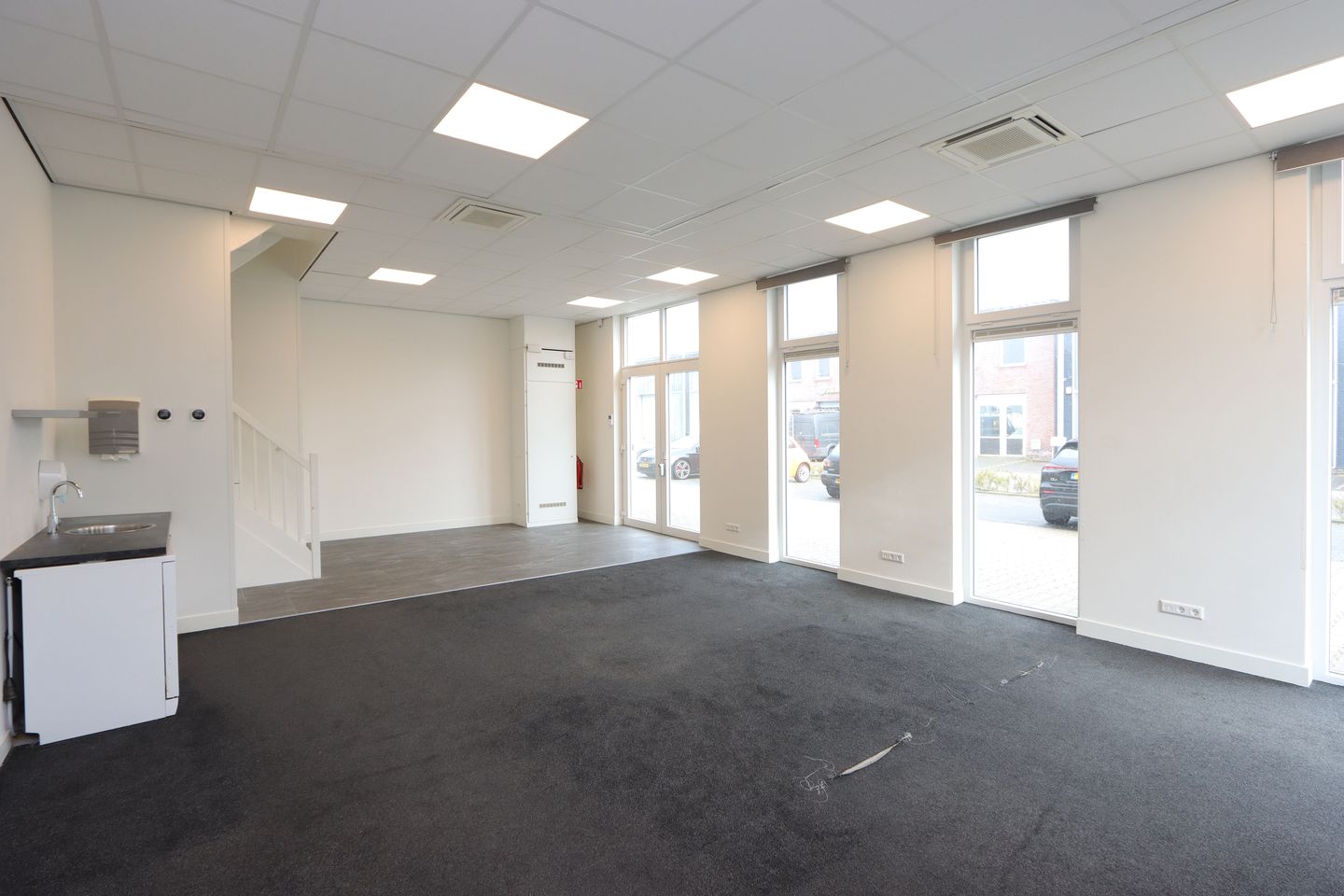 View photo 2 of Edvard Munchweg 28-A