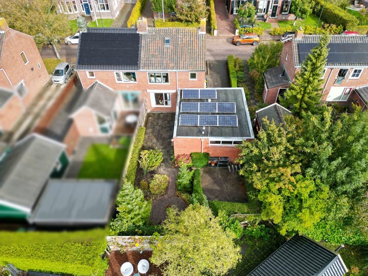 Photo 4 of Plantsoenstraat 7