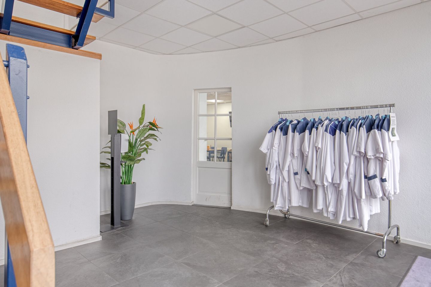 Bekijk foto 4 van Industrieweg 10