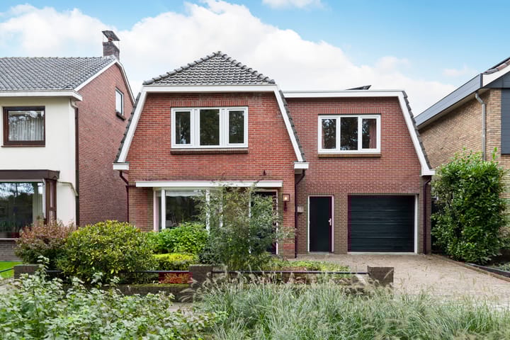 Photo 42 of Zuid Esmarkerrondweg 78