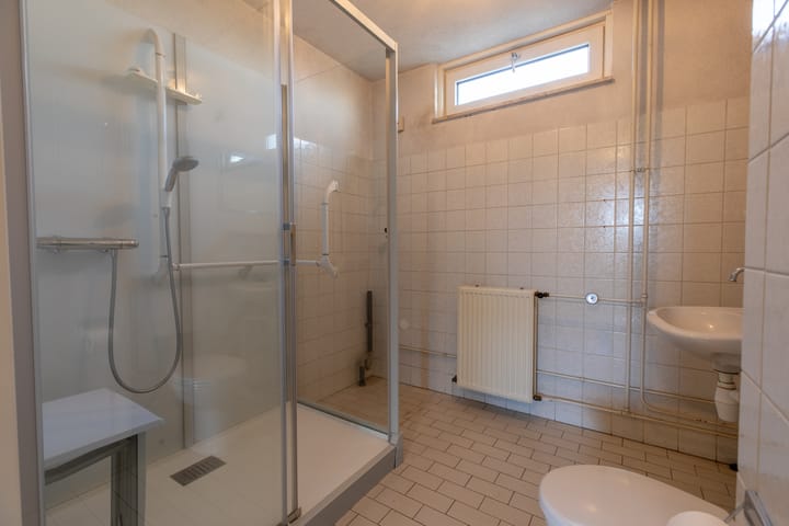 Photo 13 of Prof. Einthovenstraat 32