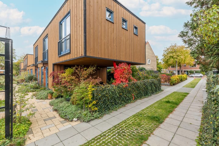 Foto 2 van Van Riebeeckweg 38