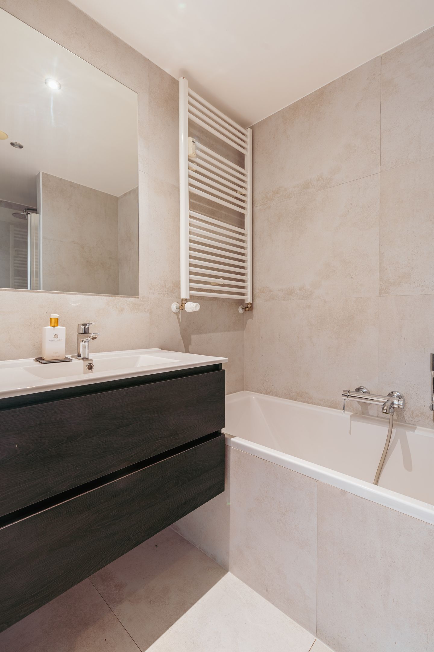 Photo 25 of Nachtwachtlaan 385