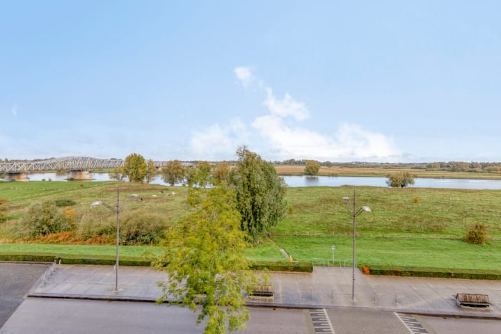 Foto 5 van Schout van Doernestraat 34