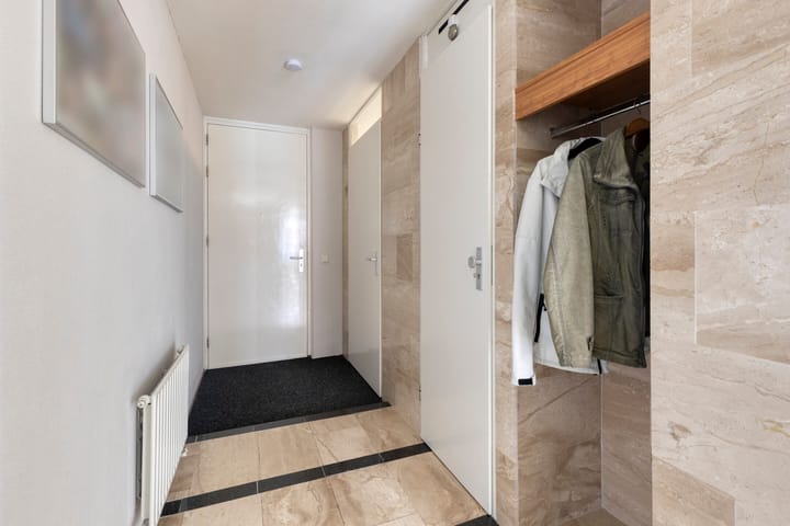 Foto 6 van Schout van Doernestraat 34