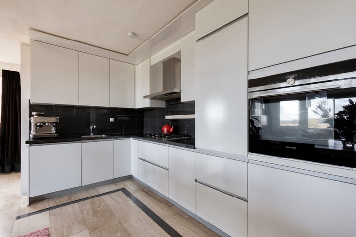 Foto 14 van Schout van Doernestraat 34