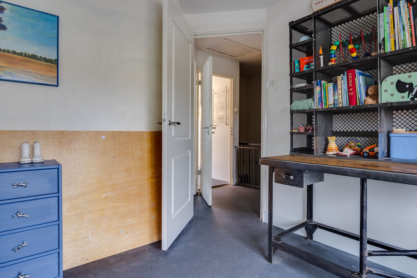 Photo 20 of Leeghwaterstraat 97