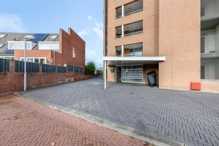 Foto 37 van Schout van Doernestraat 34