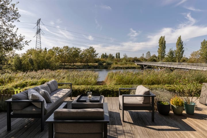 Foto 2 van Larikslaan 2