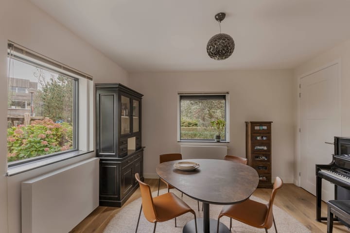 Foto 18 van Larikslaan 2