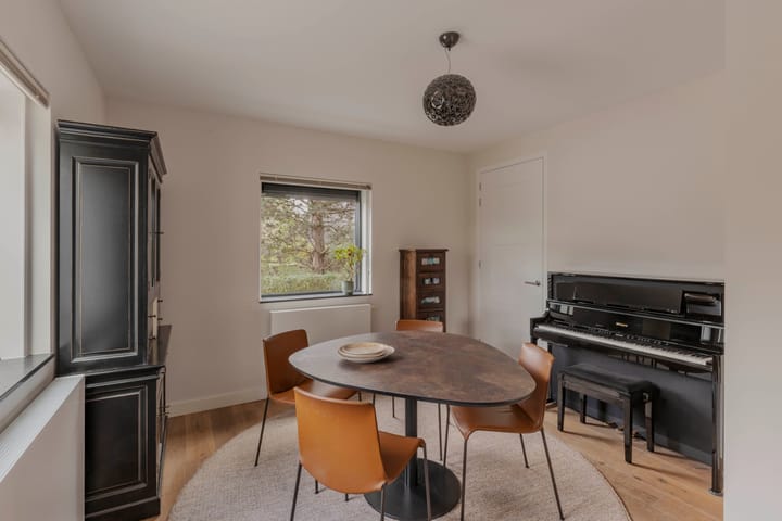 Foto 19 van Larikslaan 2