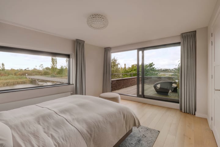 Foto 24 van Larikslaan 2