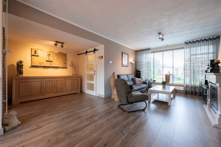 Foto 12 van Meidoornstraat 25