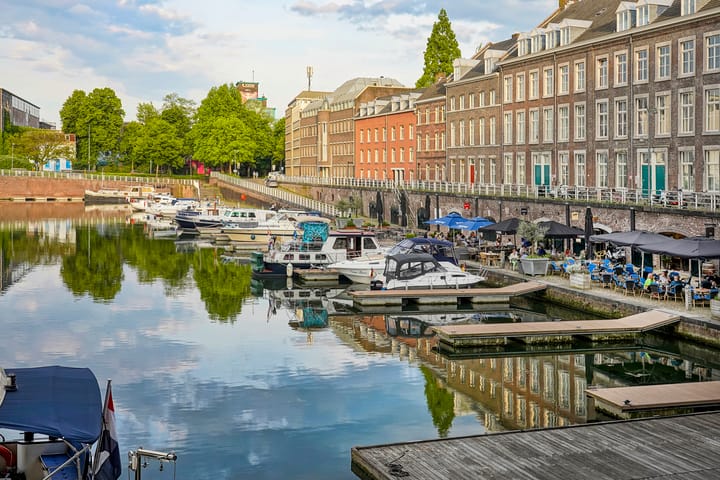 Photo 20 of Petrus Regoutplein 1-K02