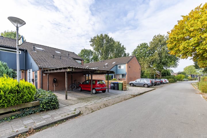 Foto 8 van Orchideestraat 135