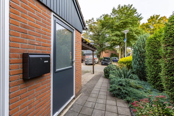 Foto 13 van Orchideestraat 135