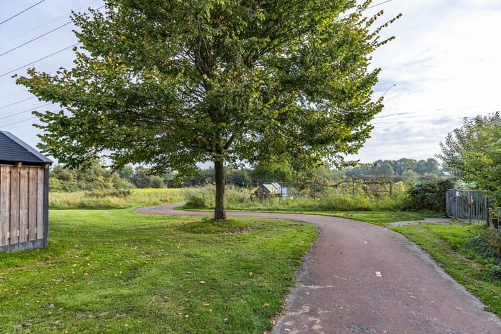 Foto 44 van Orchideestraat 135