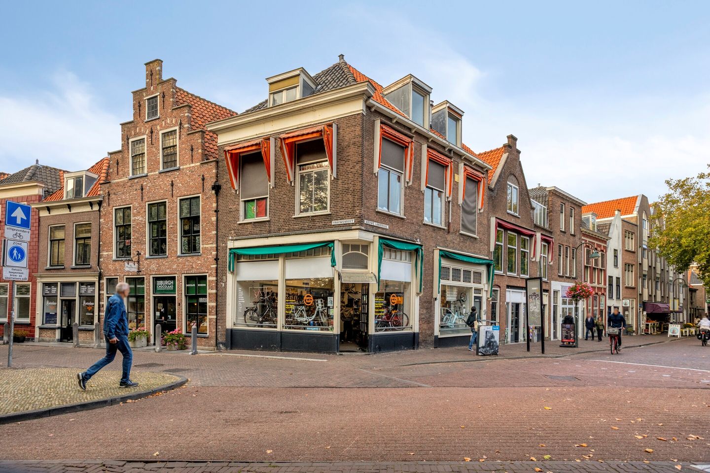 View photo 4 of Nieuwe Langendijk 2-B