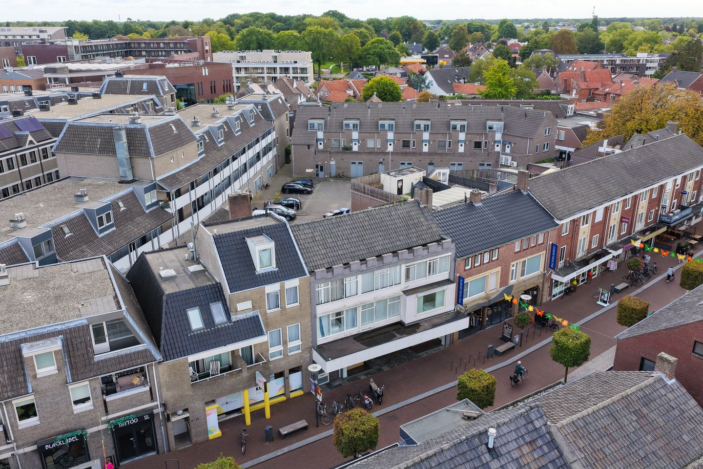 Bekijk foto 2 van Stationsstraat 7-a