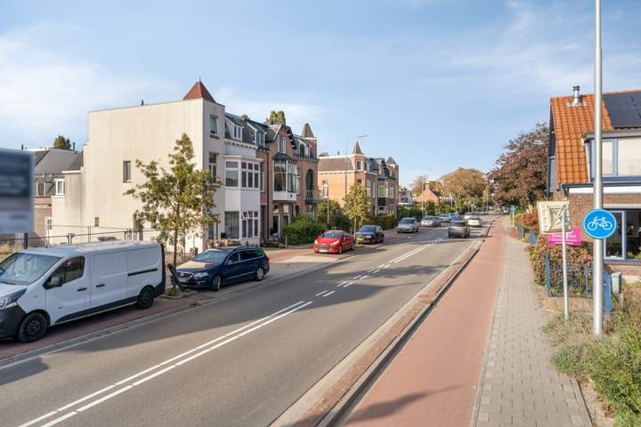 Foto 40 van Weeresteinstraat 133