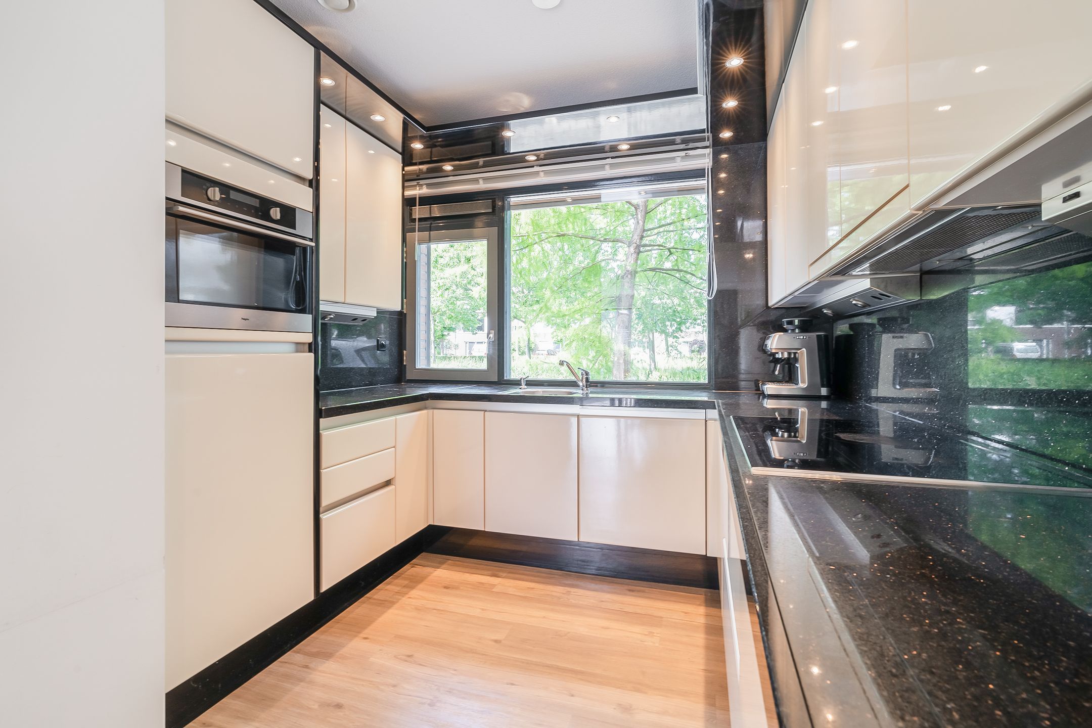 Foto 15 van Zuidpoldersingel 38