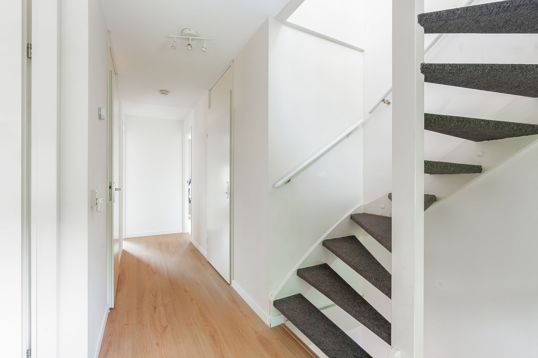 Foto 24 van Zuidpoldersingel 38