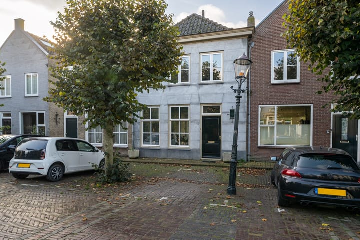 Hoogstraat 24