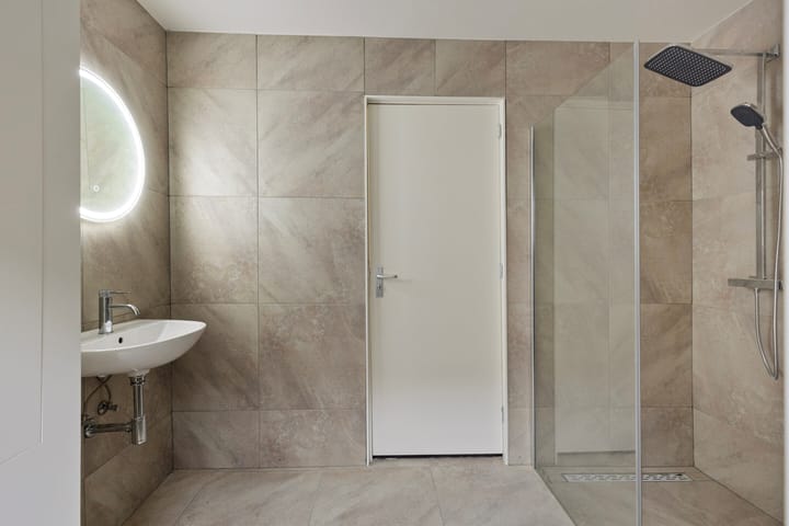 Photo 4 of Benthuizerstraat 32-A