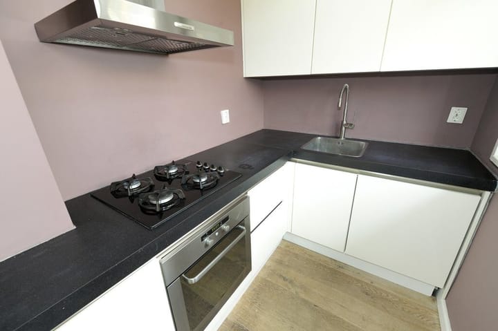 Photo 10 of Stuyvesantstraat 272