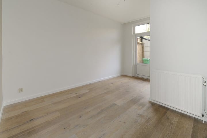 Photo 11 of Stuyvesantstraat 272