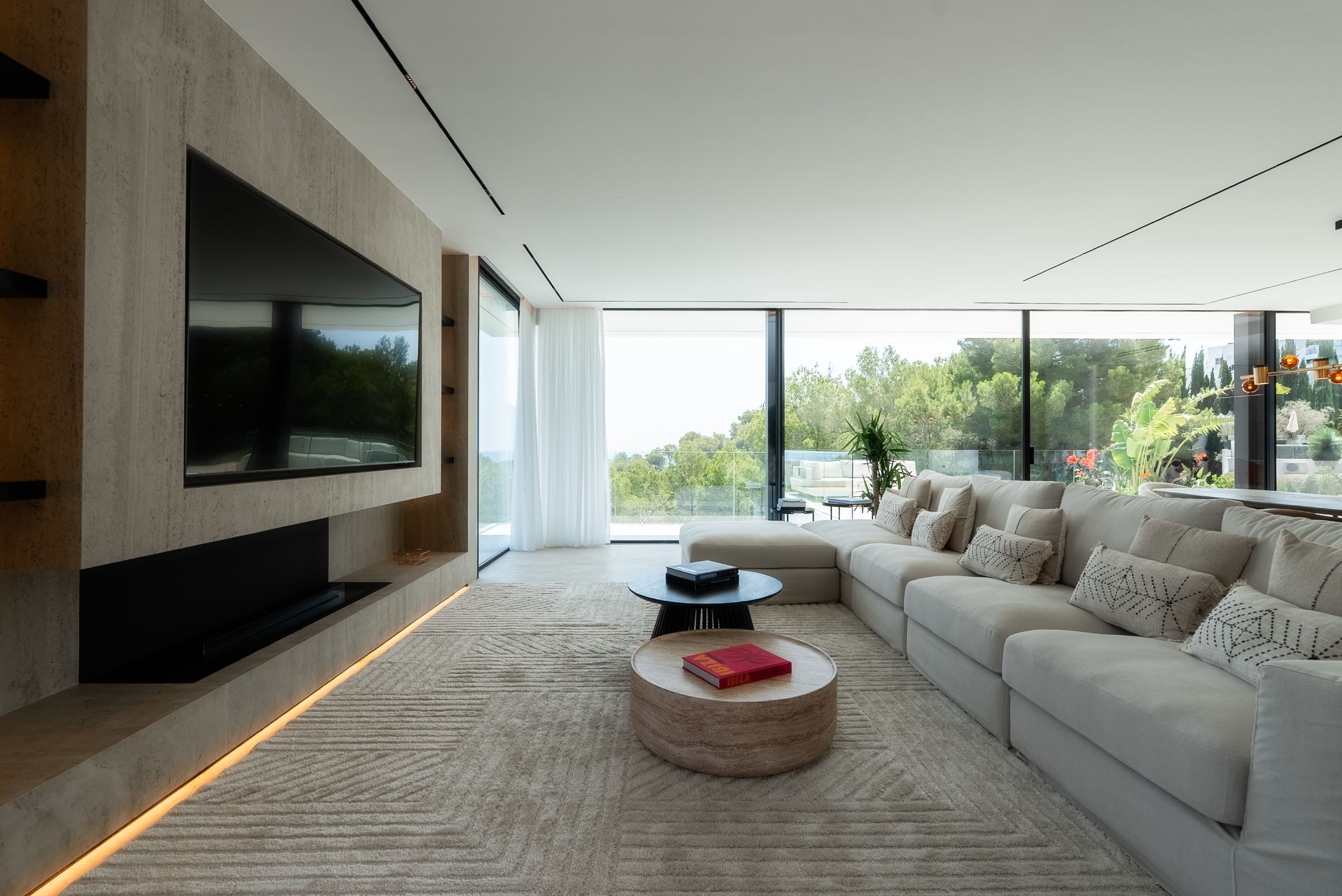 Photo 12 of Roca Llisa