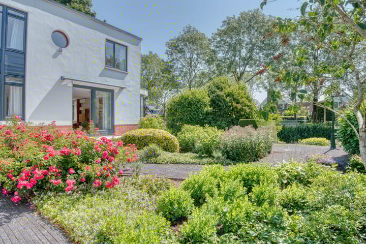 Foto 2 van Agnes Bartoutslaan 11