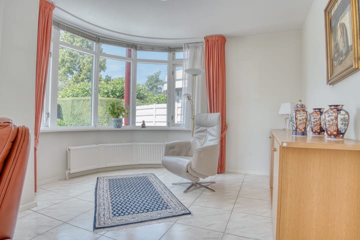 Foto 11 van Agnes Bartoutslaan 11