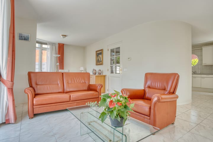 Foto 12 van Agnes Bartoutslaan 11