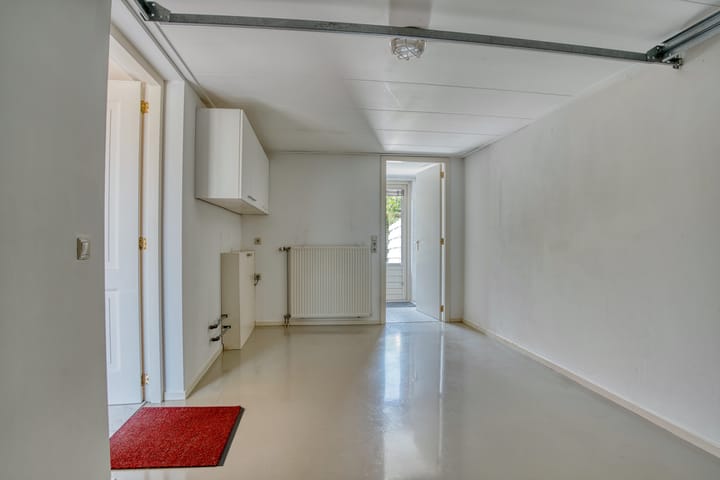 Foto 21 van Agnes Bartoutslaan 11