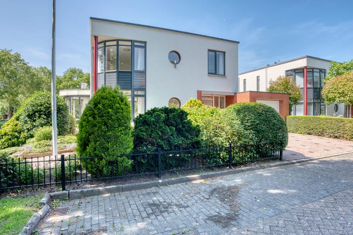 Foto 57 van Agnes Bartoutslaan 11