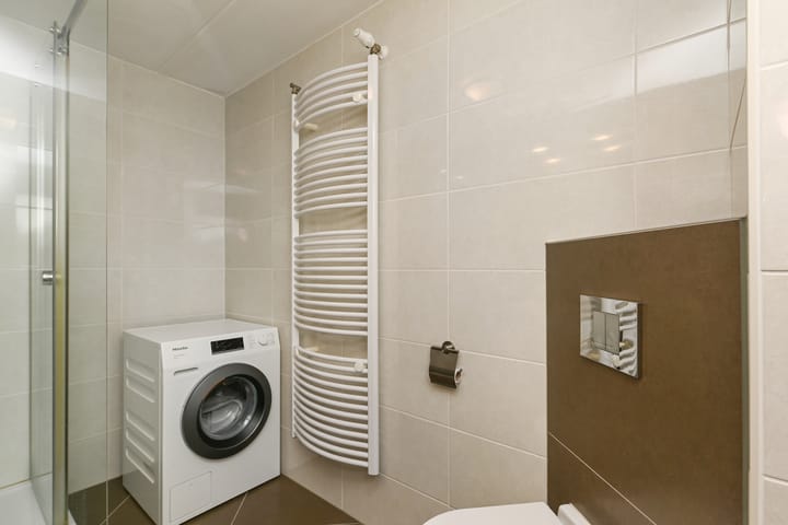 Photo 39 of Lodewijk van Hamelstraat 3