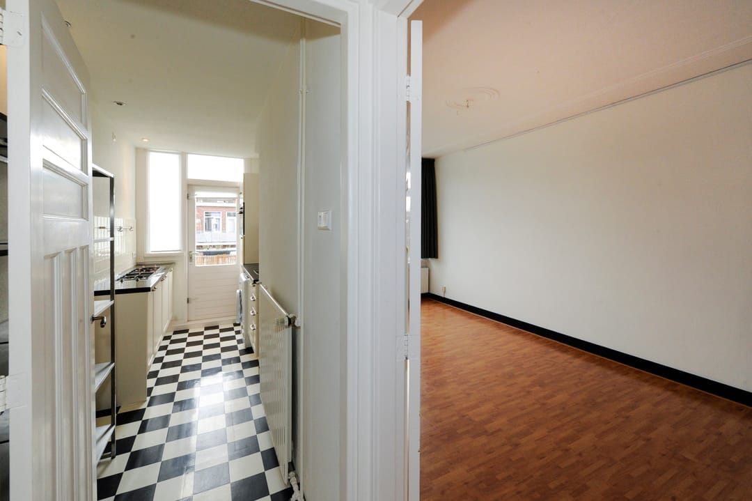 Photo 23 of Altingstraat 111