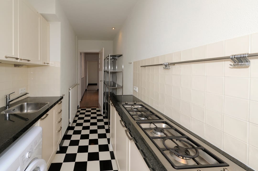 Photo 26 of Altingstraat 111