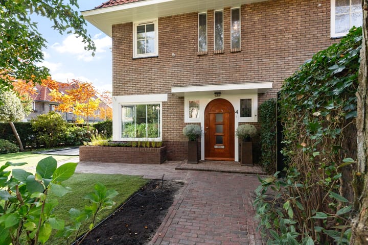 Photo 2 of Karbouwstraat 4