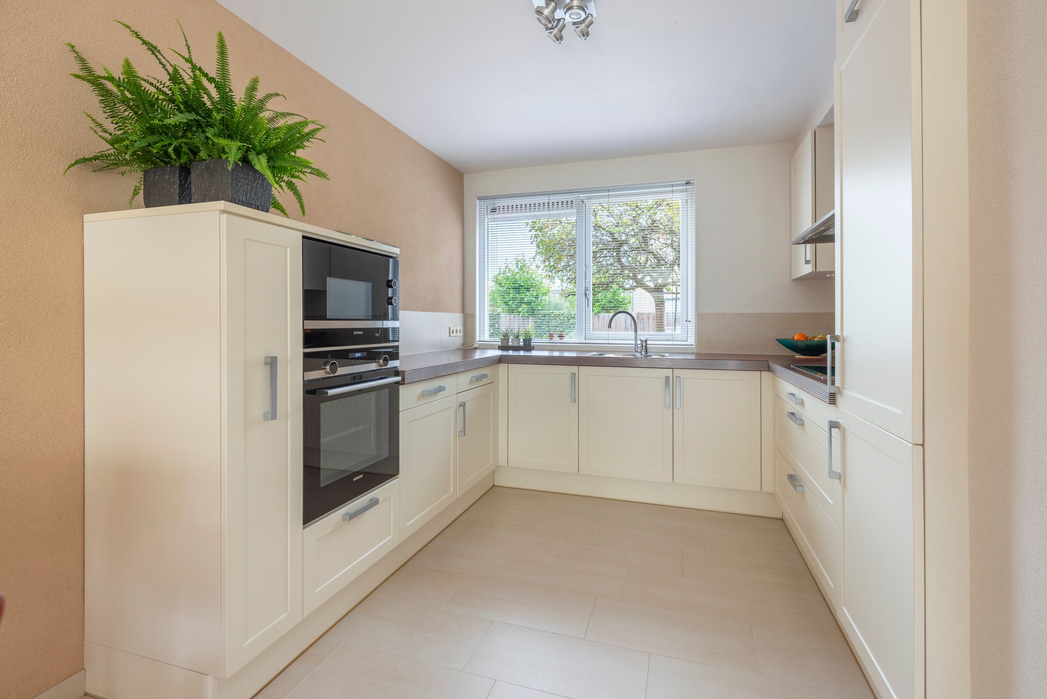 Foto 9 van Trommelstraat 38