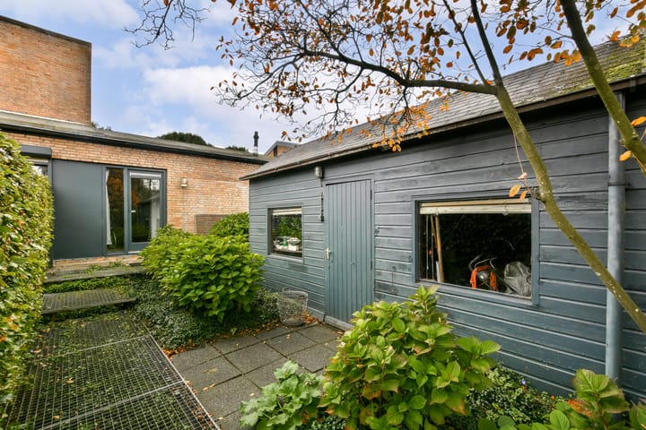 Photo 37 of Middelweg 52