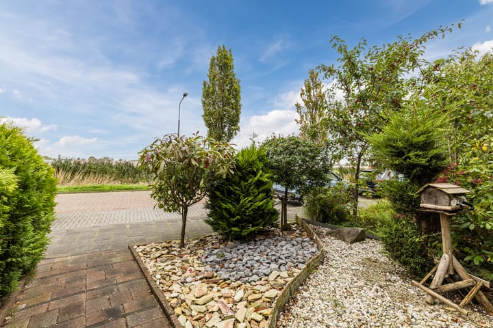 Photo 32 of Wethouder van Damlaan 10