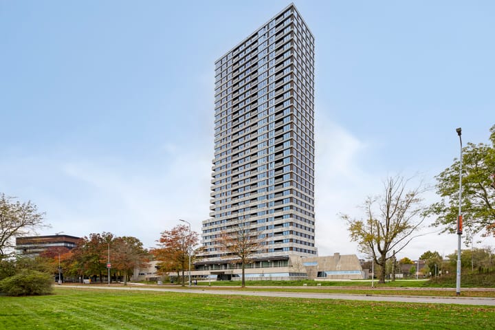 Photo 2 of Vincent van den Heuvellaan 33