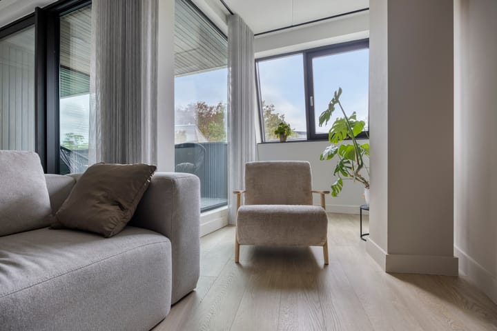 Photo 13 of Vincent van den Heuvellaan 33