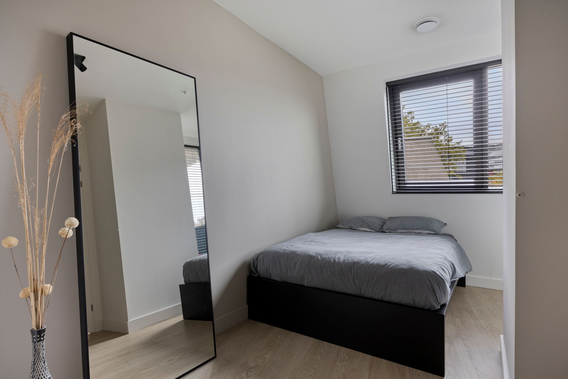 Foto 27 van Vincent van den Heuvellaan 33