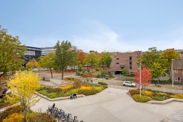 Photo 25 of Vincent van den Heuvellaan 33