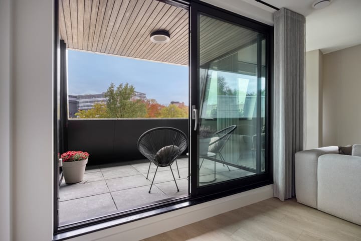 Photo 20 of Vincent van den Heuvellaan 33